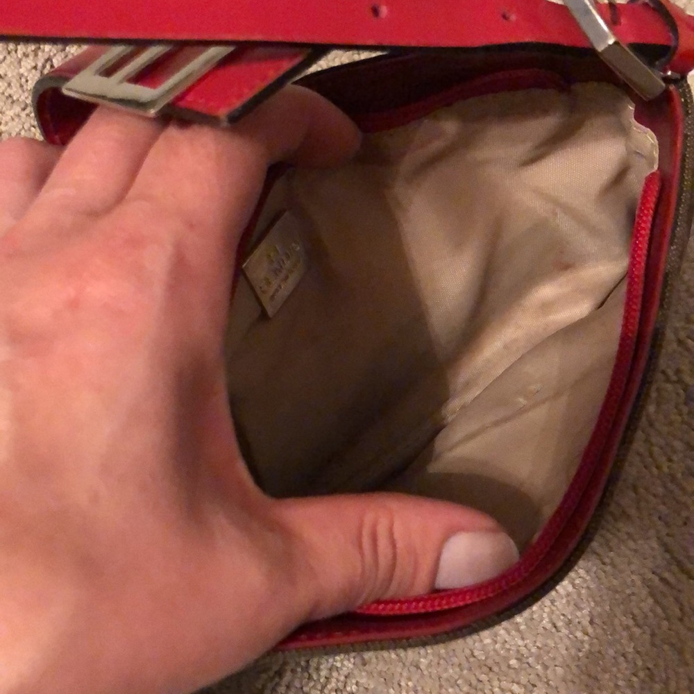 Fendi pouchette 100% authentic, used - Picture 5 of 9